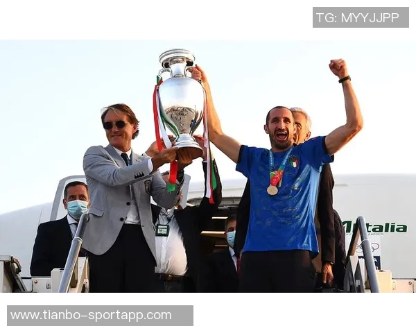 基耶利尼表示全队期待与伊尔迪兹续约共同前进