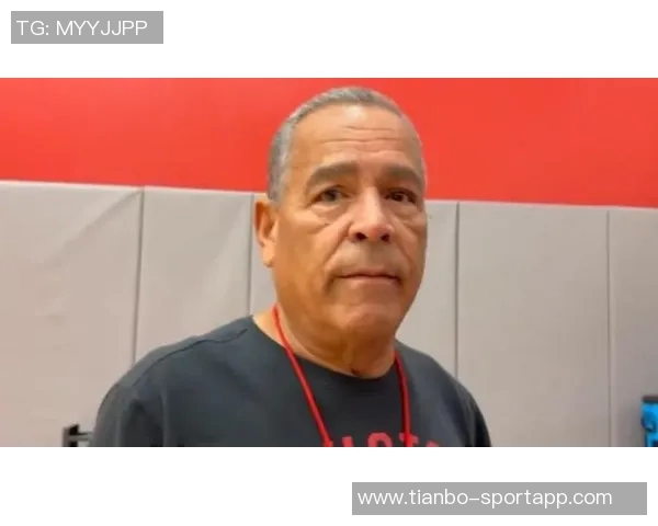 基扬安东尼父子相似2025届球员潜力巨大或能进NBA