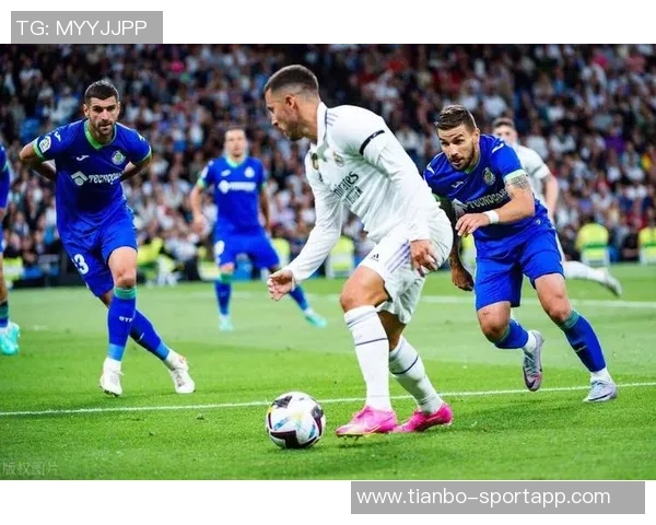 西甲转会市场热潮涌动皇马与黄潜巨额投资占据四成份额