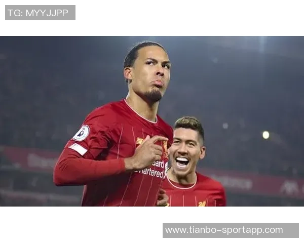 利物浦足球俱乐部在深圳开设新店名宿麦克马纳曼亲临助阵庆祝活动