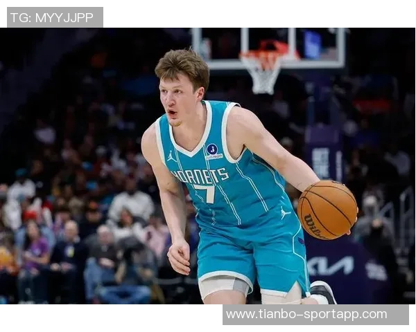 克尼佩尔表现起伏不定10投仅中3收获8分4板3助2帽并有5次失误